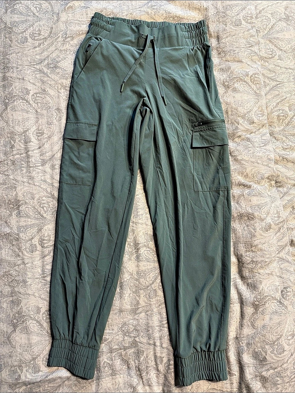all in motion Women's Flex Woven Mid-Rise Cargo Joggers Green XS
